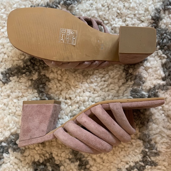 Little Burgundy Sandals NWT - Picture 2 of 3